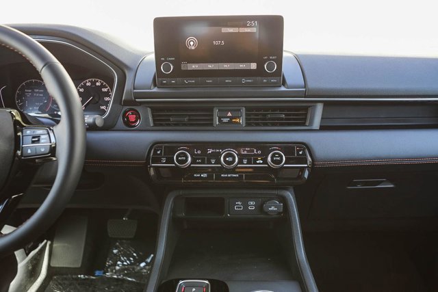 New 2025 Honda Pilot Sport image 12