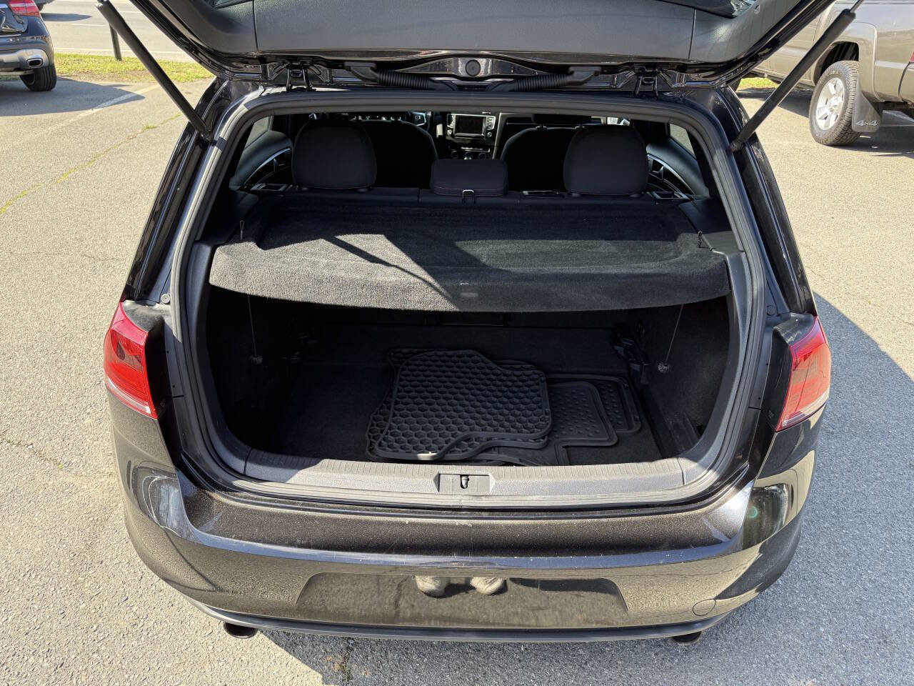 Used 2015 Volkswagen GTI S FWD image 12
