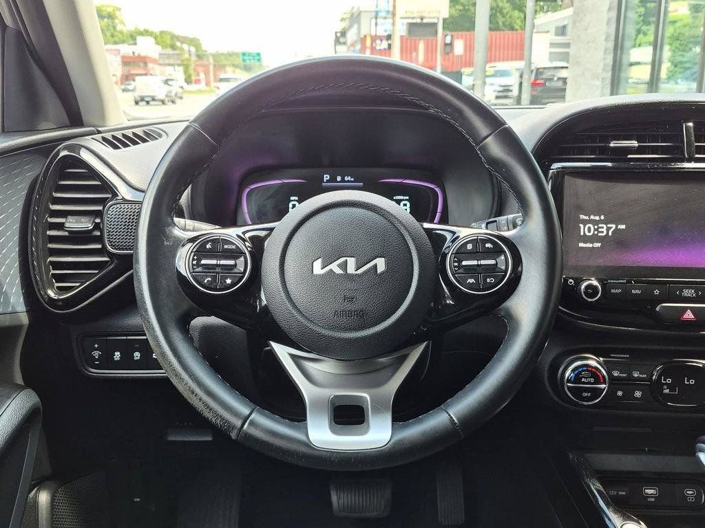 Certified 2023 Kia Soul EX FWD image 12