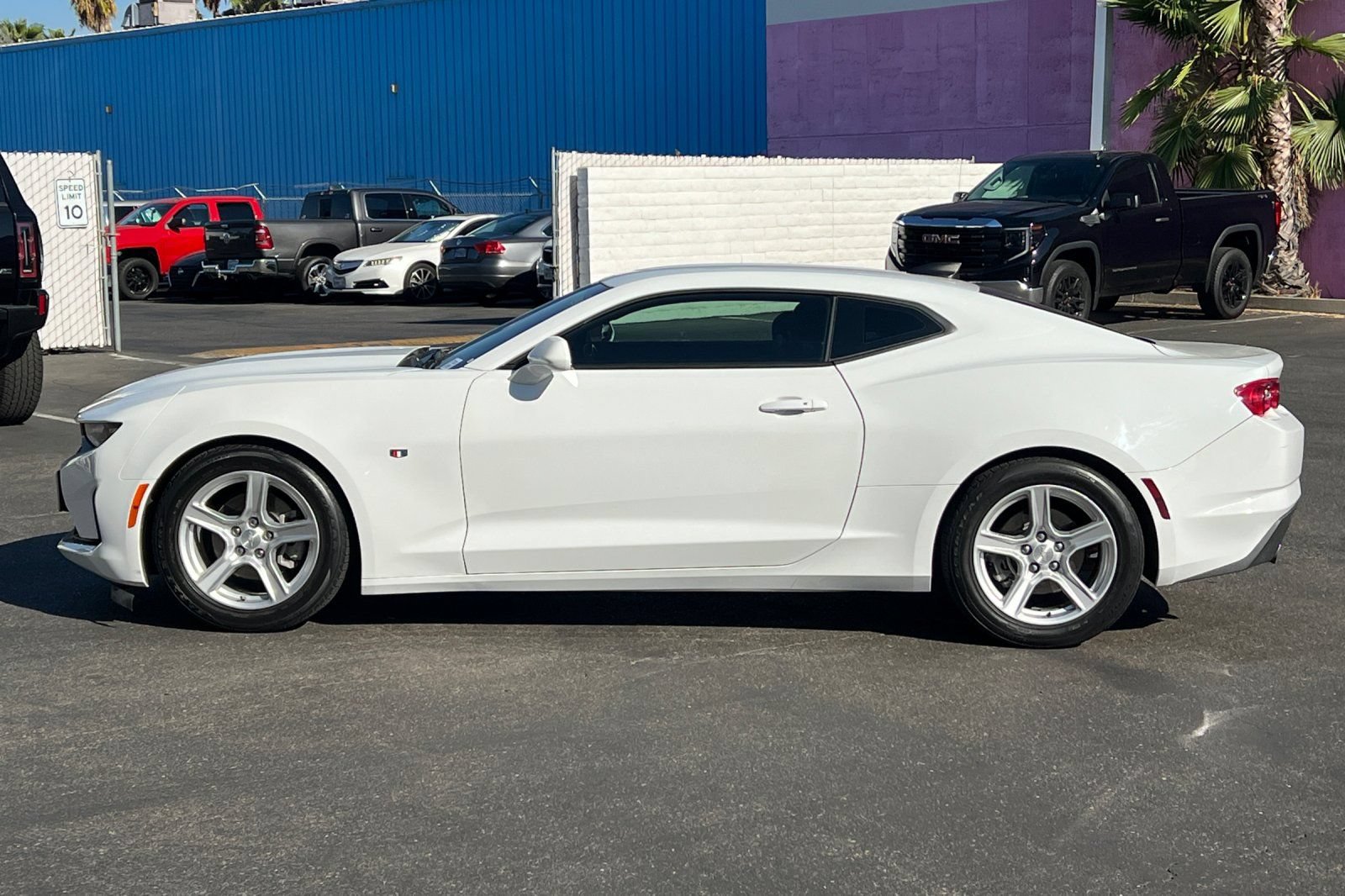 Used 2023 Chevrolet Camaro LT RWD image 7