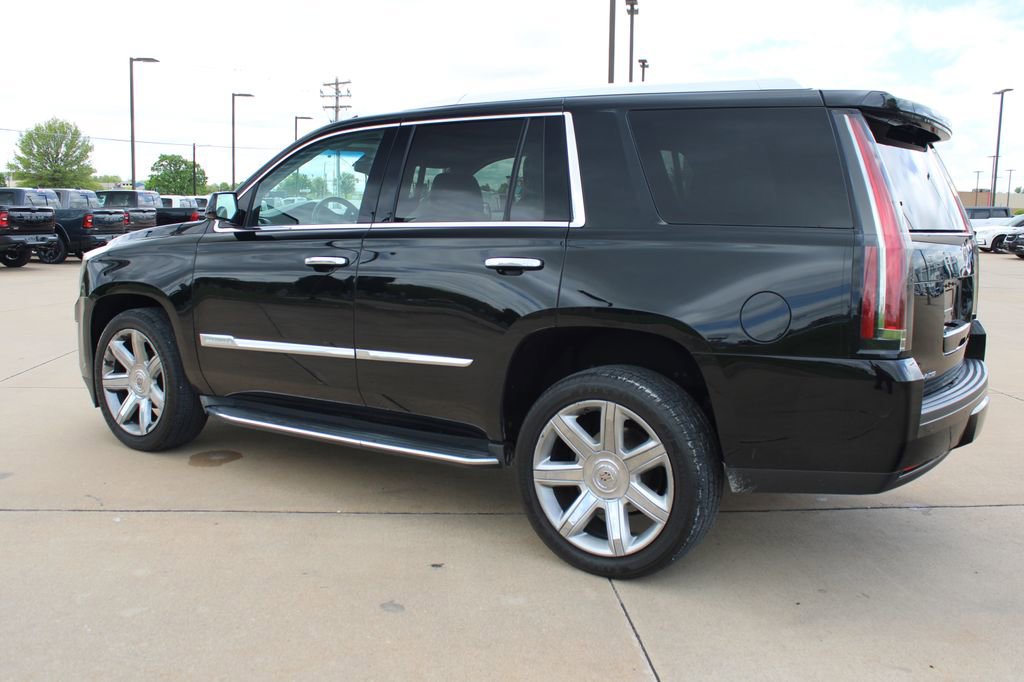 Used 2015 Cadillac Escalade Luxury AWD/4WD image 17