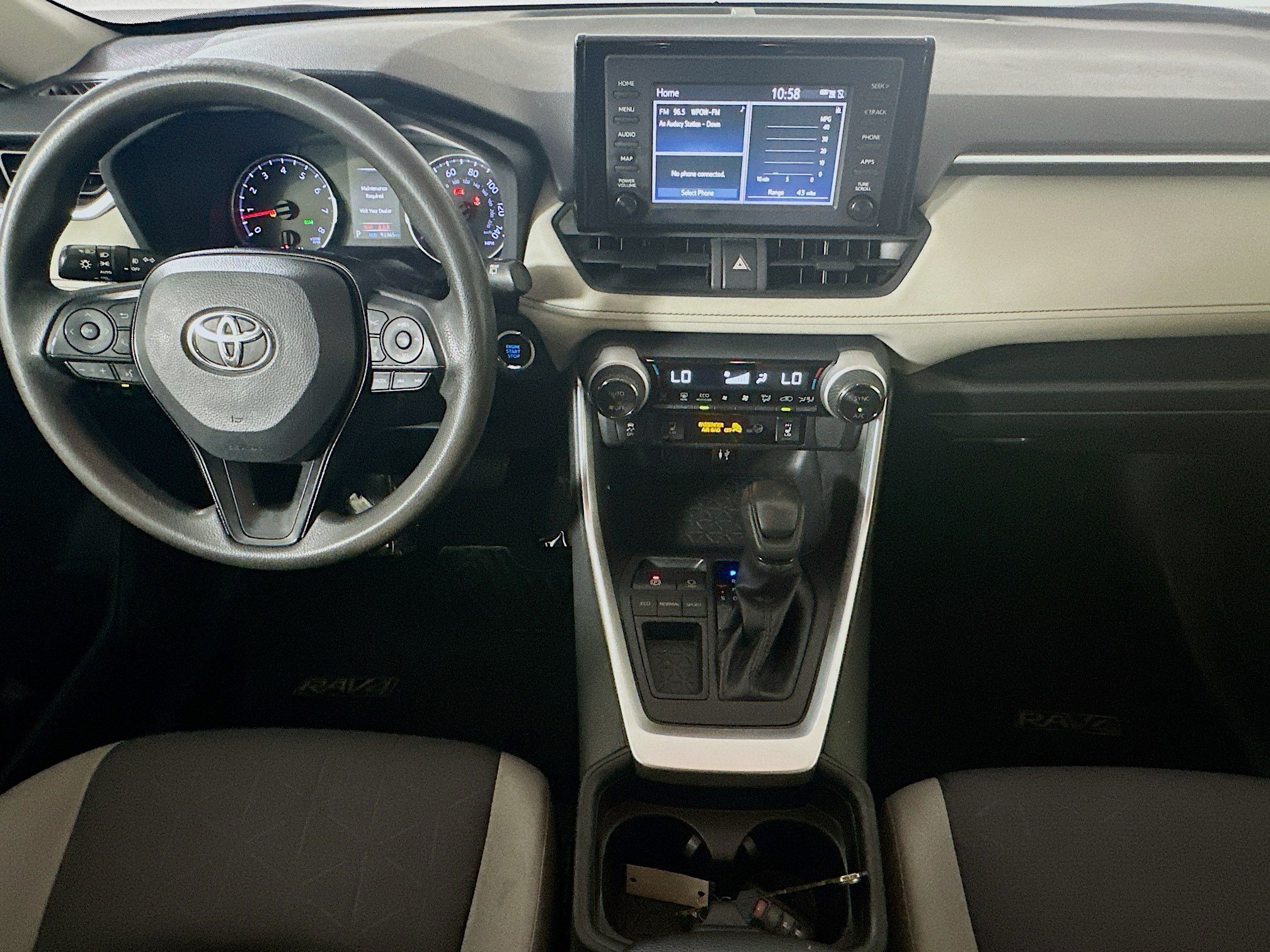 Used 2019 Toyota RAV4 XLE w/ Convenience Package FWD image 27