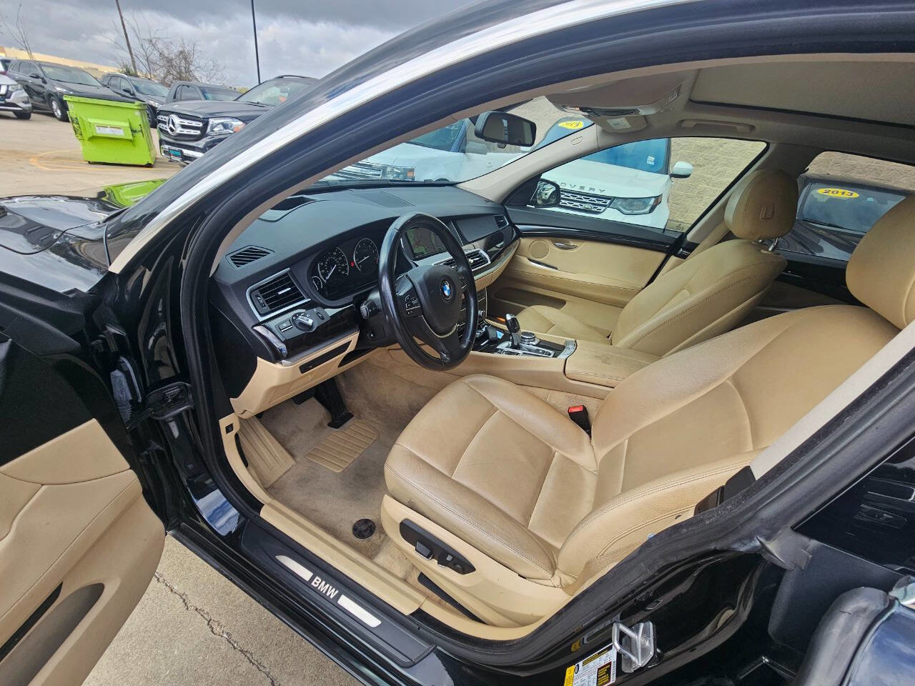 Used 2017 BMW 535i Gran Turismo RWD image 9