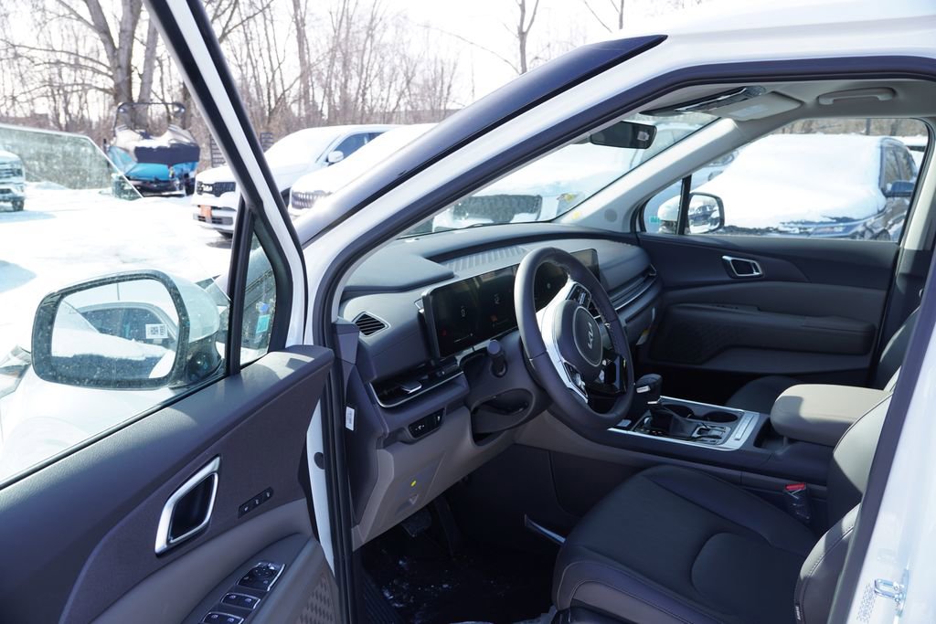 New 2026 Kia Carnival EX FWD image 10