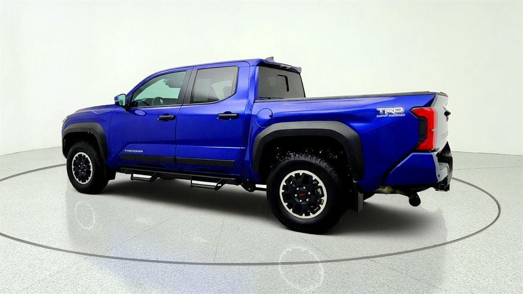 Used 2024 Toyota Tacoma TRD Off-Road w/ TRD Off Road Upgrade Package AWD/4WD image 8