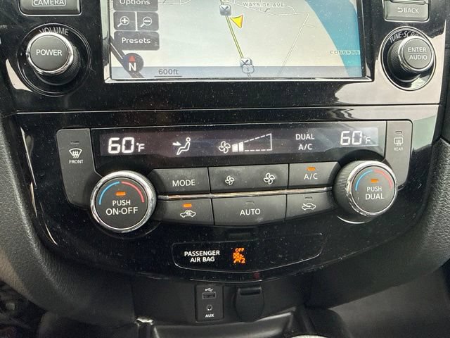 Used 2017 Nissan Rogue SV w/ HEV Premium Package AWD/4WD image 19