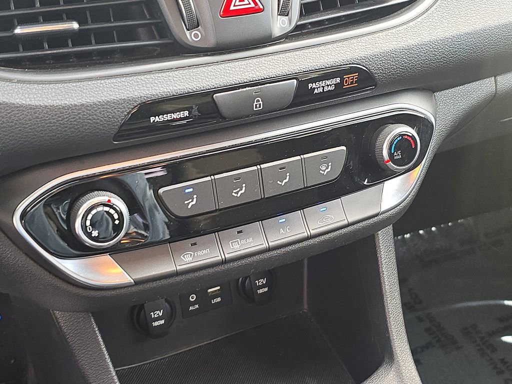 Used 2018 Hyundai Elantra GT image 28