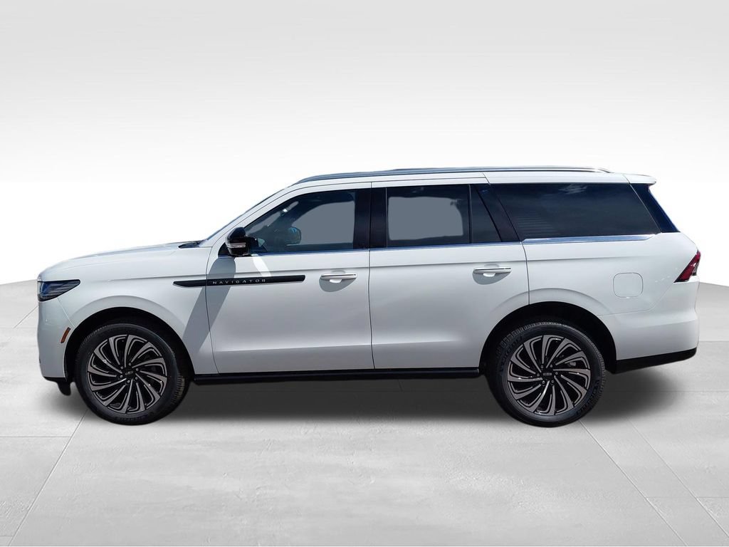 New 2026 Lincoln Navigator Black Label AWD/4WD image 4