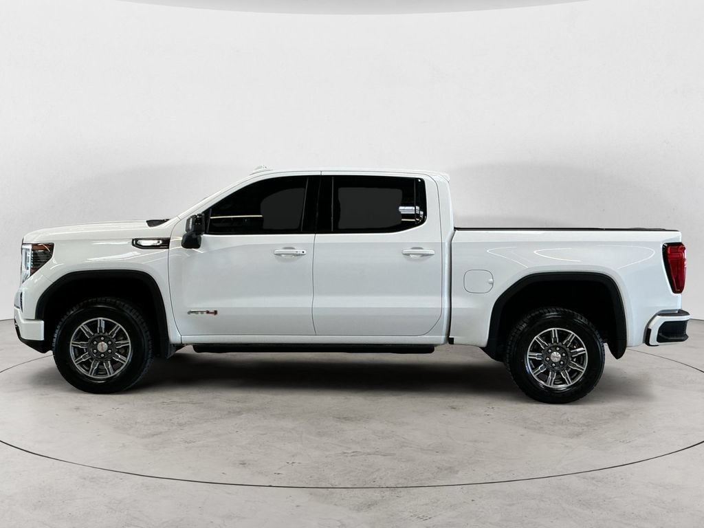 Used 2024 GMC Sierra 1500 AT4 w/ Technology Package AWD/4WD image 8