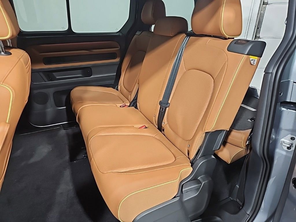 New 2025 Volkswagen ID. Buzz Pro S image 24