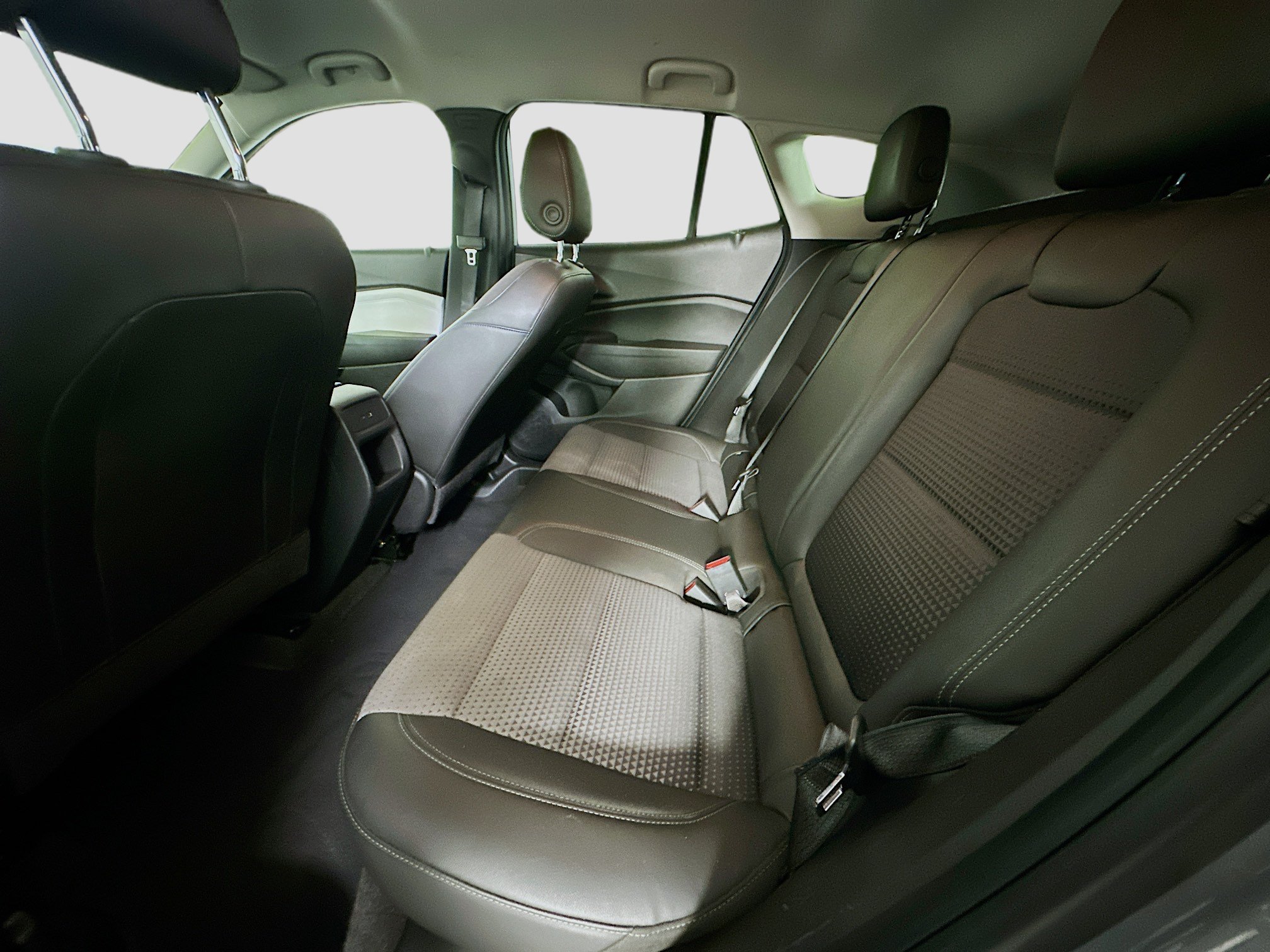 Used 2024 Chevrolet Trax LT FWD image 25