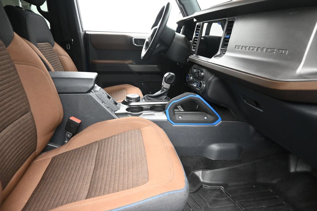 Used 2023 Ford Bronco Outer Banks AWD/4WD image 9
