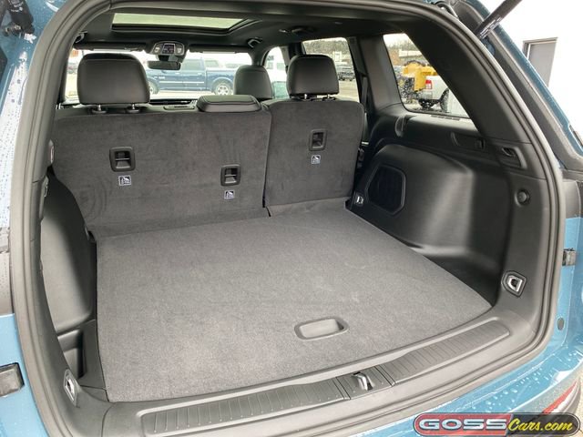 New 2026 Jeep Grand Cherokee Limited w/ Limited Altitude Package image 9