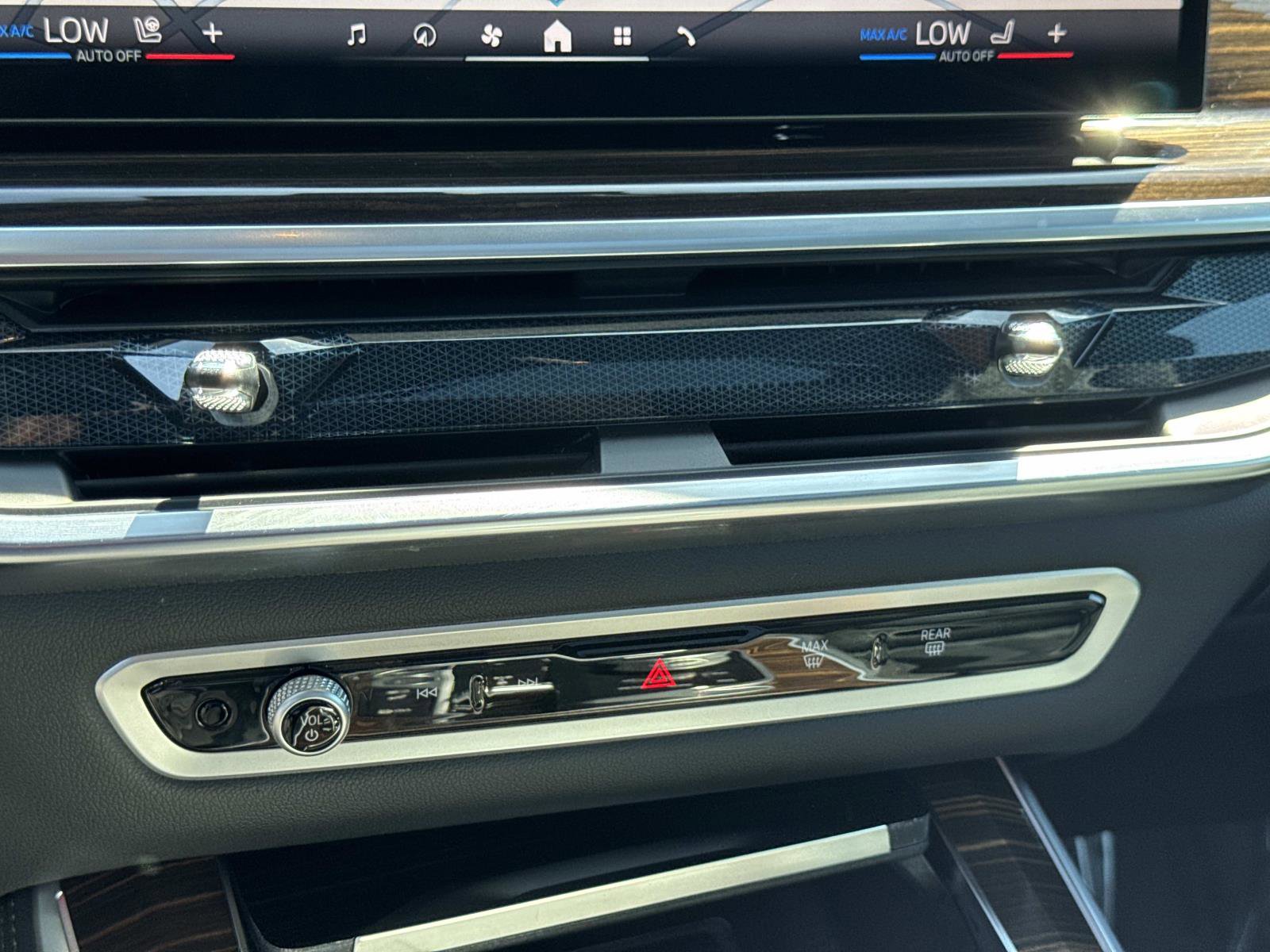 Used 2026 BMW X5 xDrive50e image 24