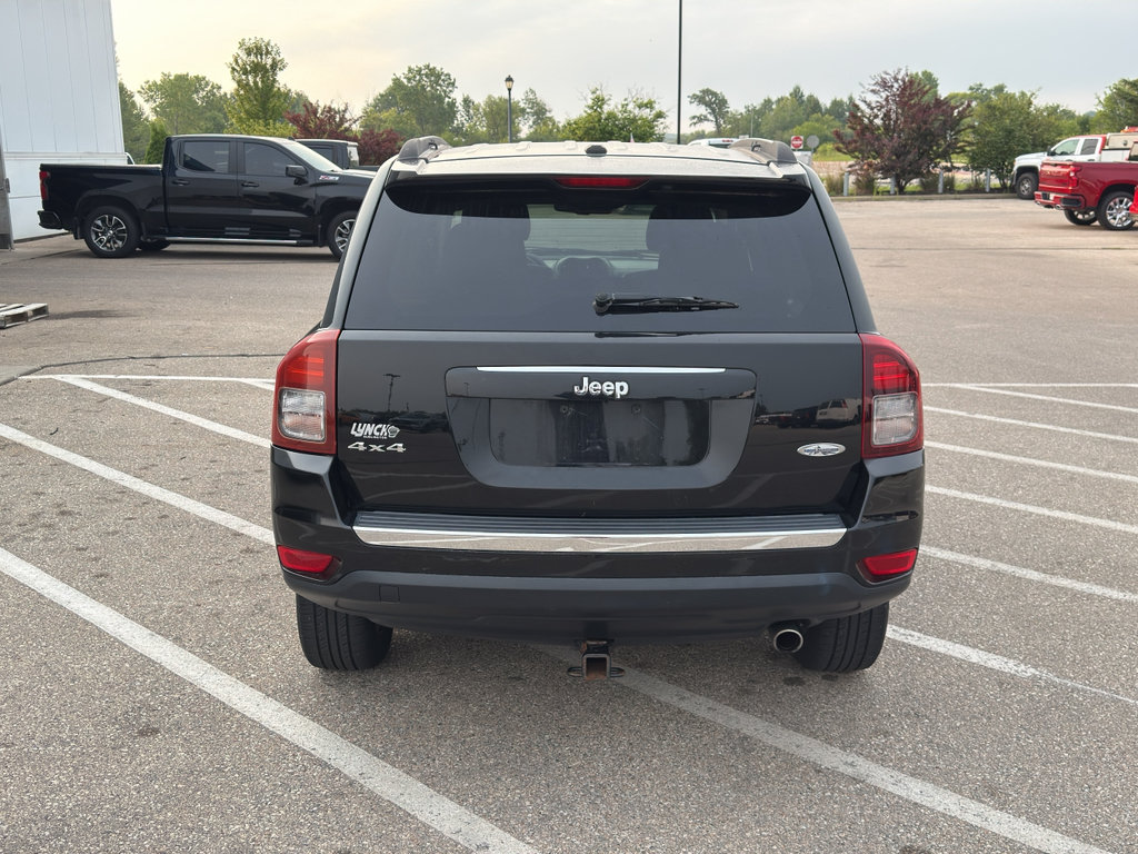 Used 2017 Jeep Compass High Altitude AWD/4WD image 4