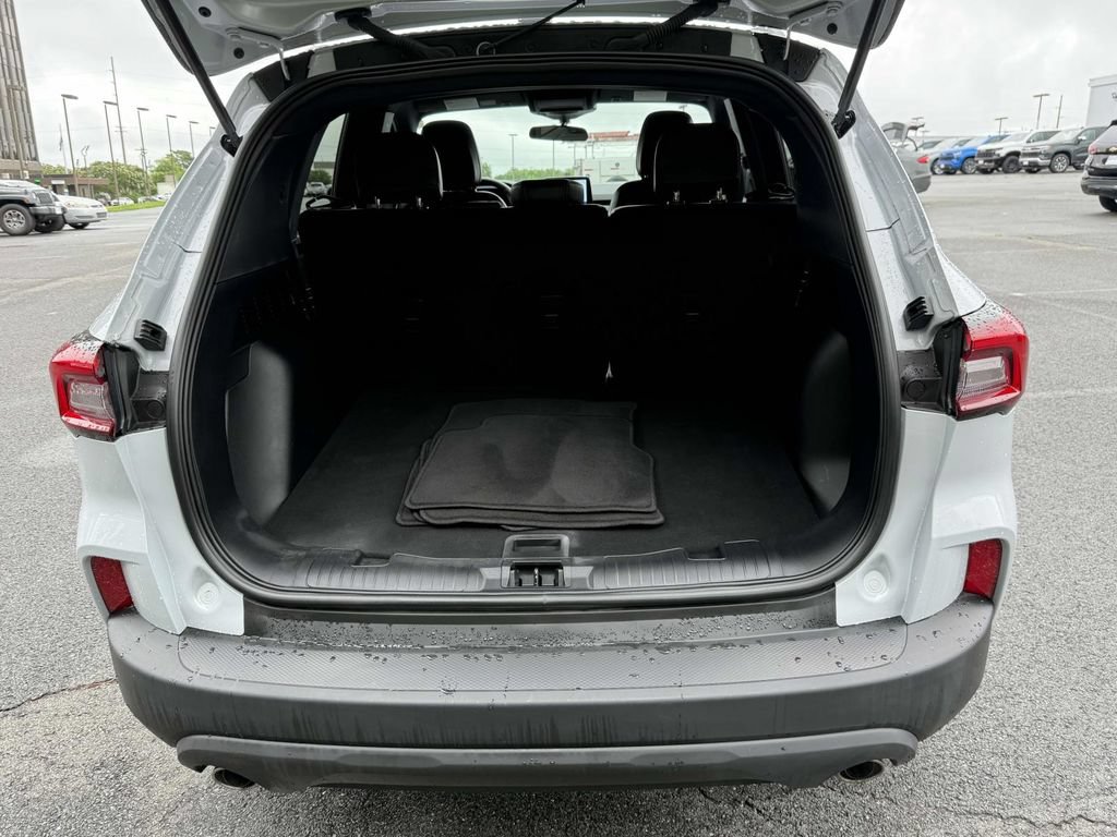 Used 2025 Ford Escape ST-Line AWD/4WD image 28