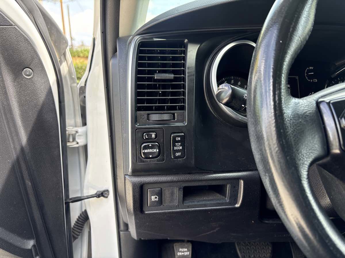 Used 2018 Toyota Sequoia TRD Sport image 26