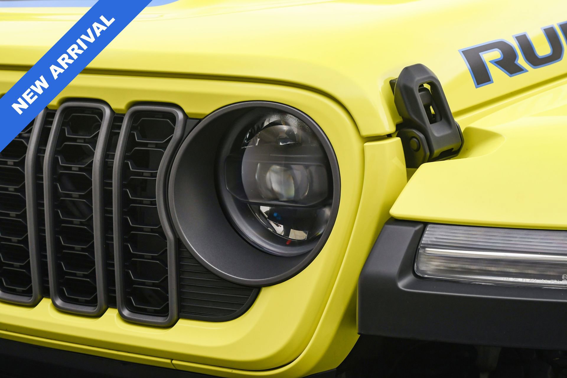 Used 2024 Jeep Wrangler Unlimited Rubicon 4xe image 26