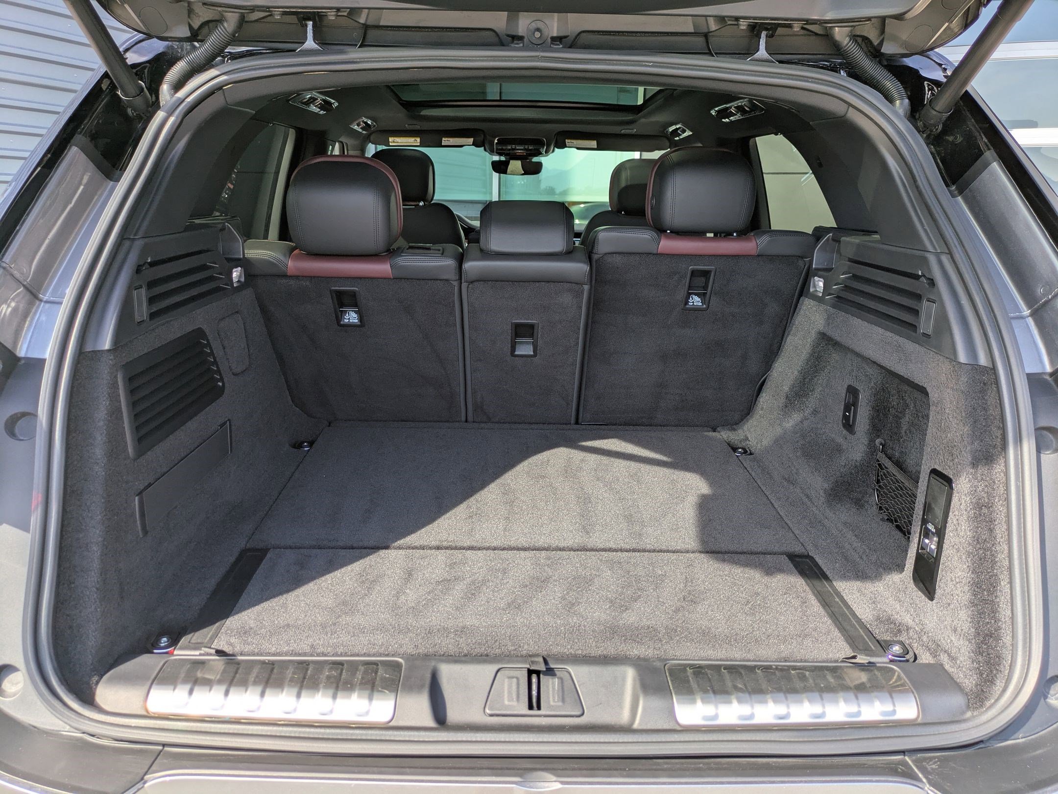 Used 2024 Land Rover Range Rover Sport Dynamic SE image 28