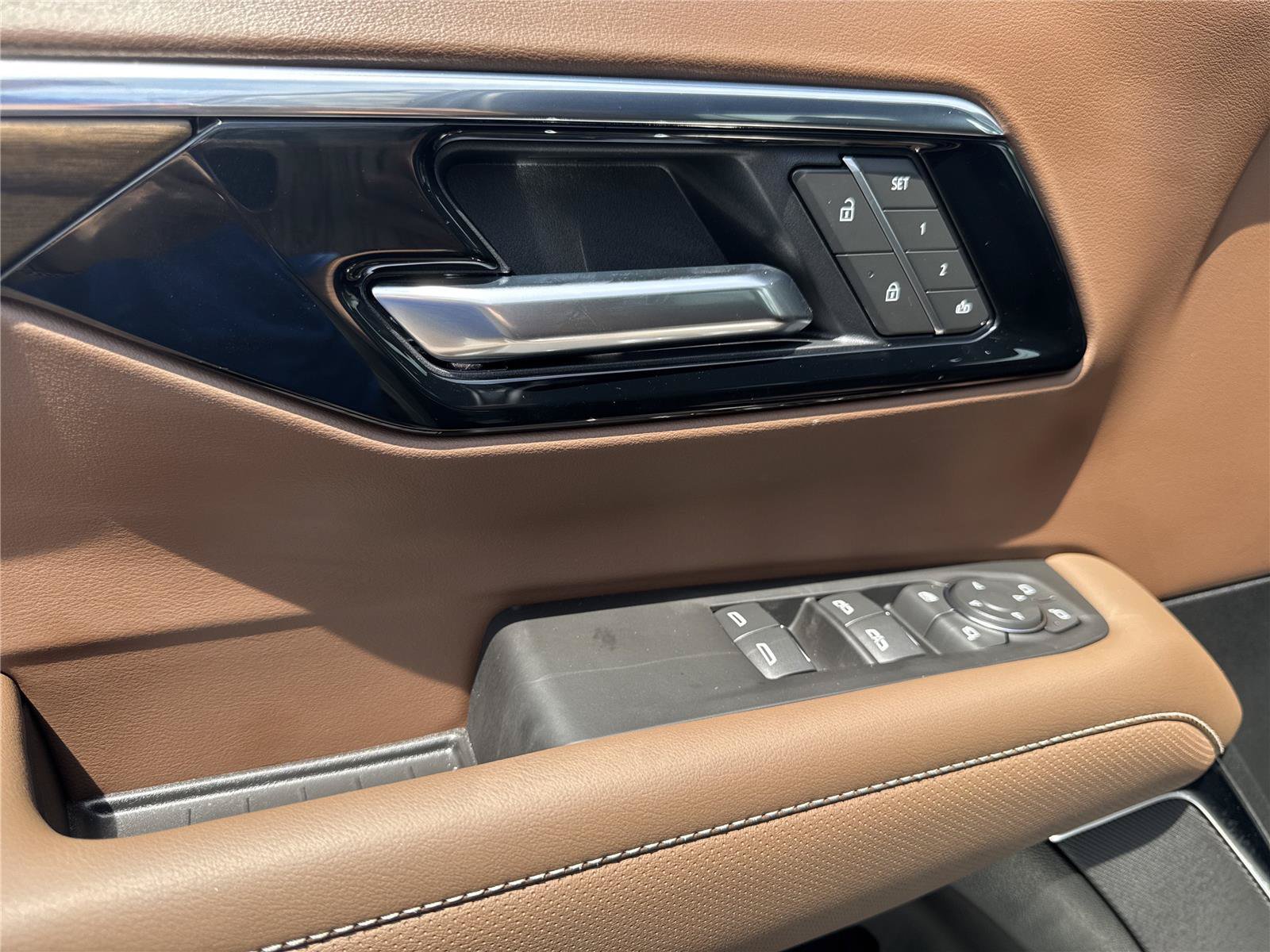 New 2026 Chevrolet Tahoe High Country AWD/4WD image 17