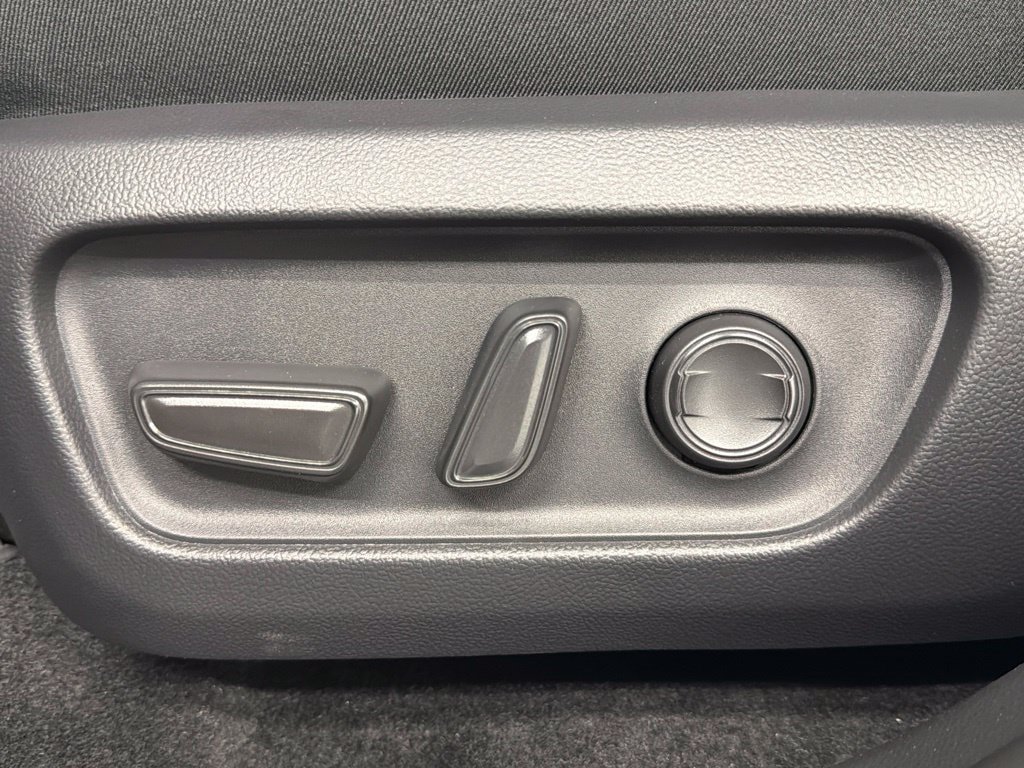 New 2026 Toyota RAV4 SE w/ Weather Package AWD/4WD image 19