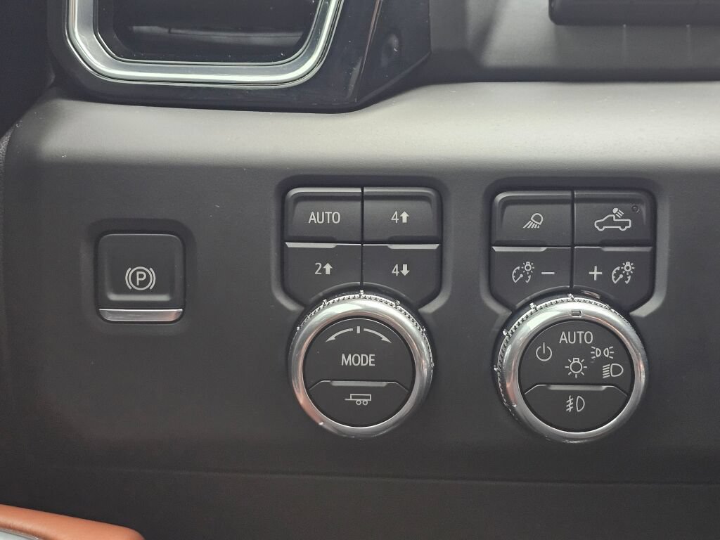 Certified 2026 GMC Sierra 1500 Denali Ultimate AWD/4WD image 17