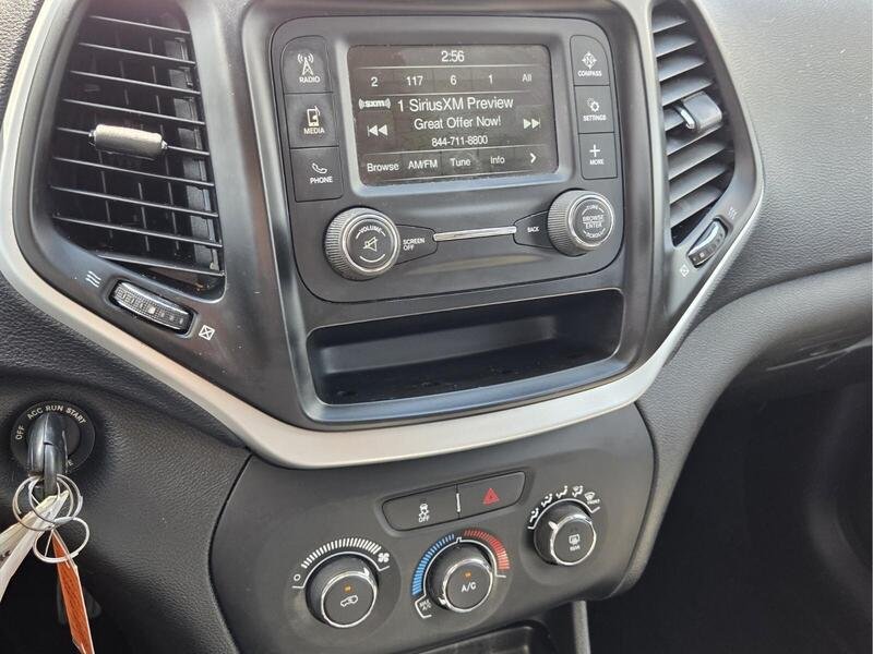 Used 2014 Jeep Cherokee Sport w/ Trailer Tow Group FWD image 25