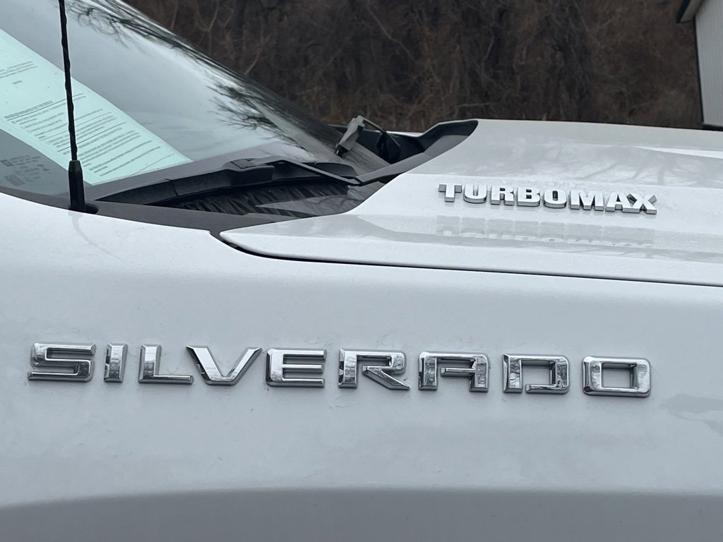 Used 2025 Chevrolet Silverado 1500 W/T w/ WT Value Package image 10