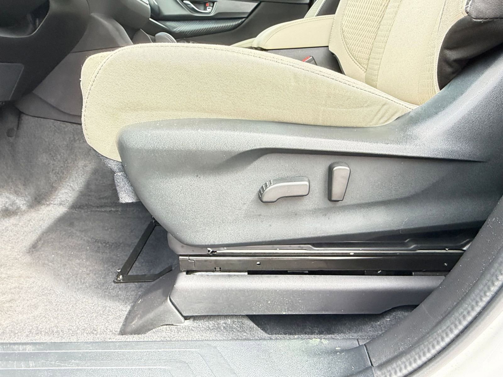 Used 2025 Subaru Ascent Premium AWD/4WD image 22