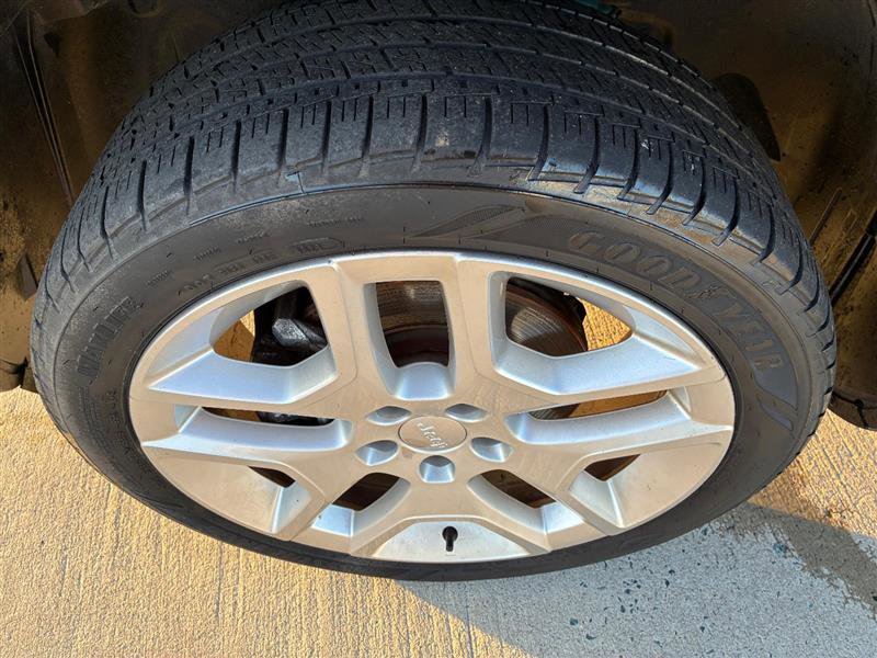 Used 2021 Jeep Renegade Latitude image 12