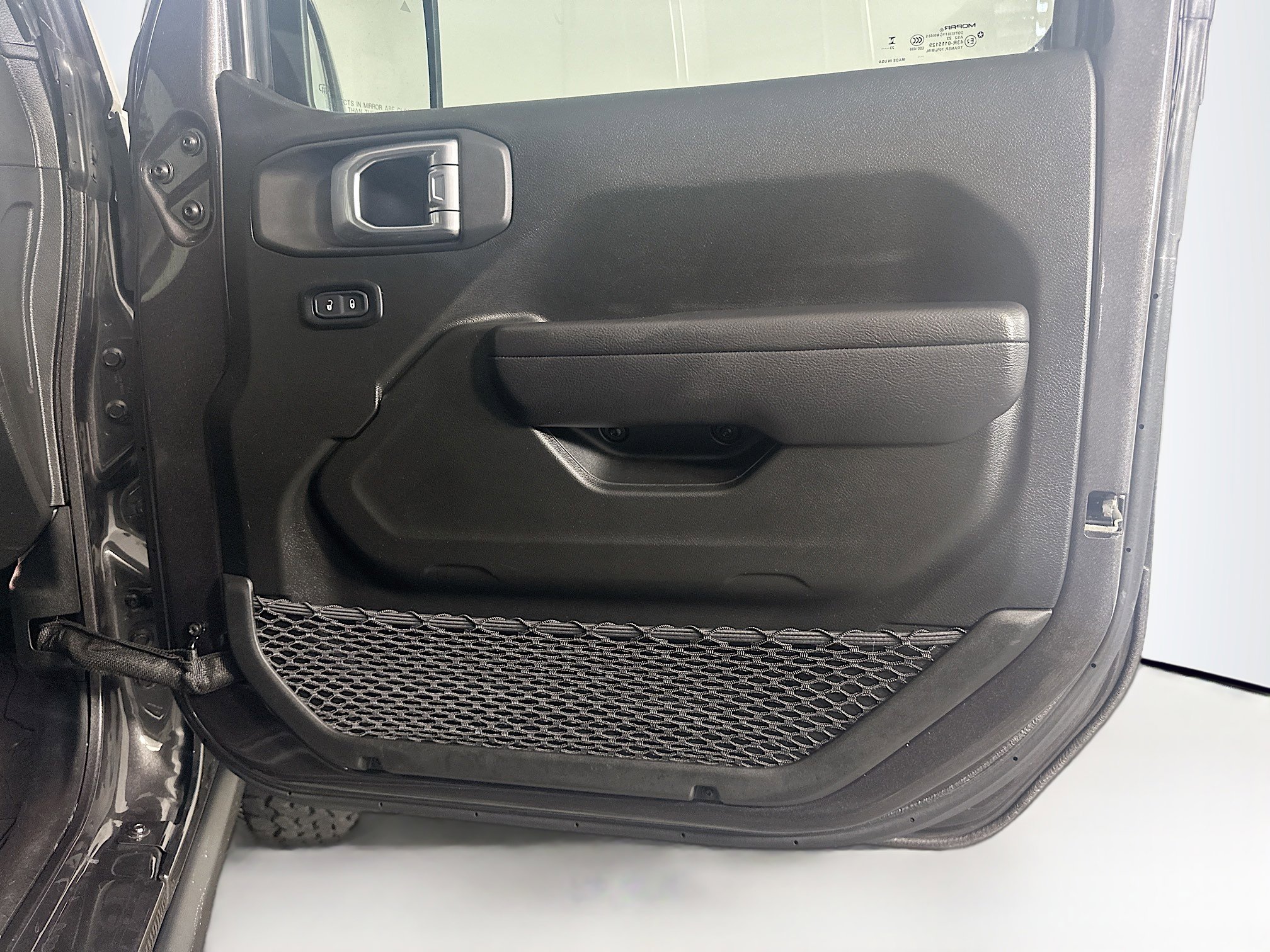 Used 2024 Jeep Wrangler Unlimited AWD/4WD image 33