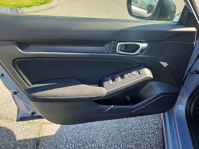Used 2022 Honda Civic Sport image 12