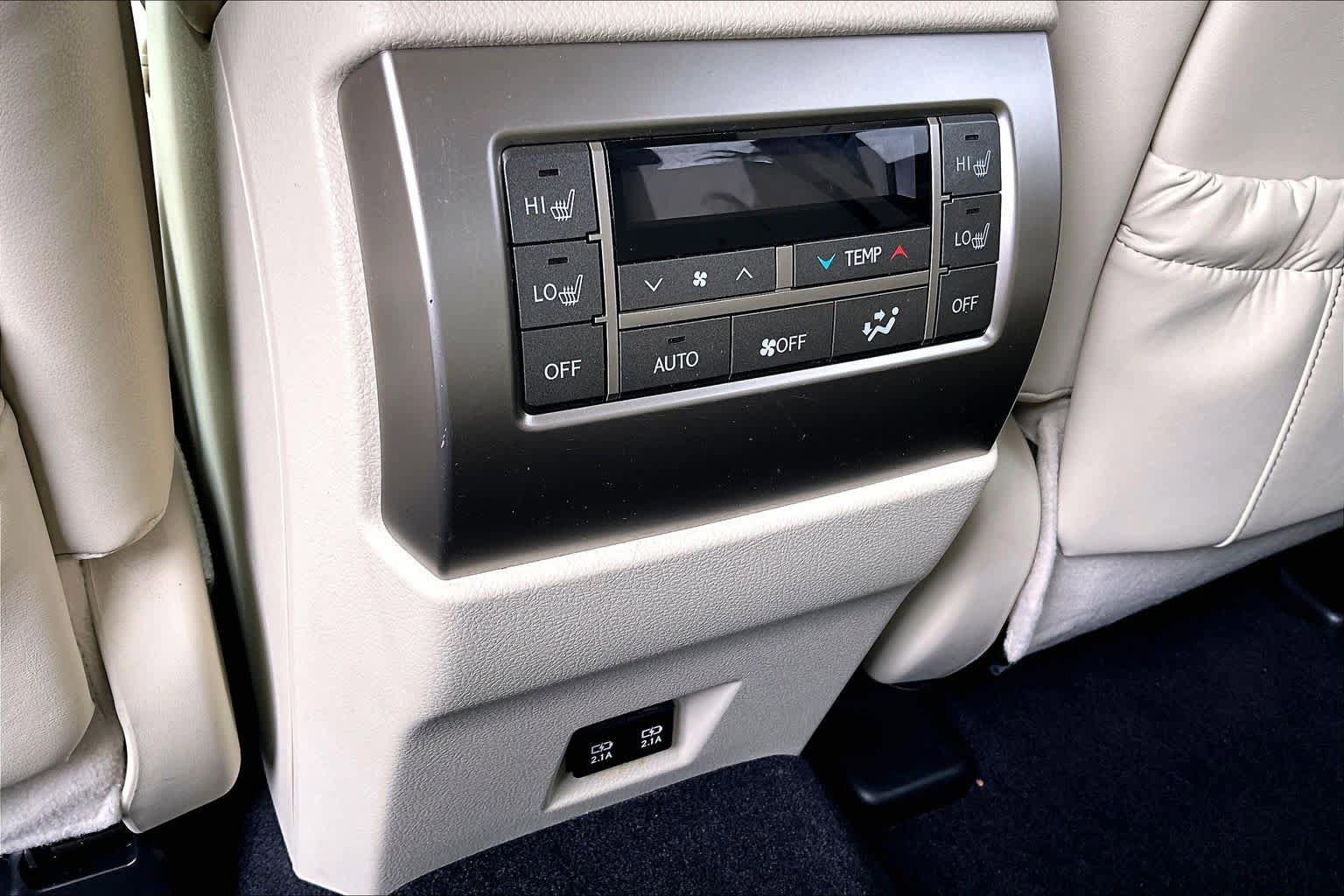 Used 2020 Lexus GX 460 Premium w/ Premium Package AWD/4WD image 32