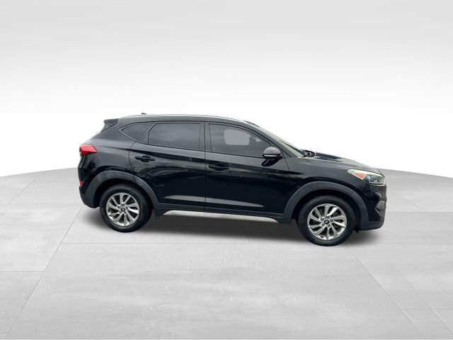 Used 2017 Hyundai Tucson SE Plus w/ Cargo Package image 6