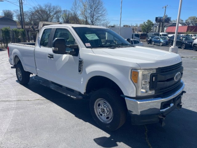 Used 2017 Ford F350 XL image 4