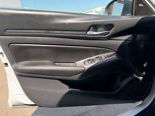 Certified 2024 Nissan Altima 2.5 SV FWD image 18