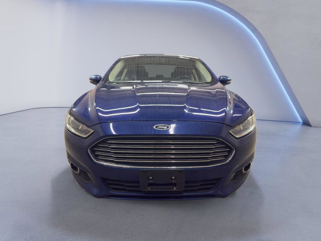 Used 2013 Ford Fusion SE FWD image 2