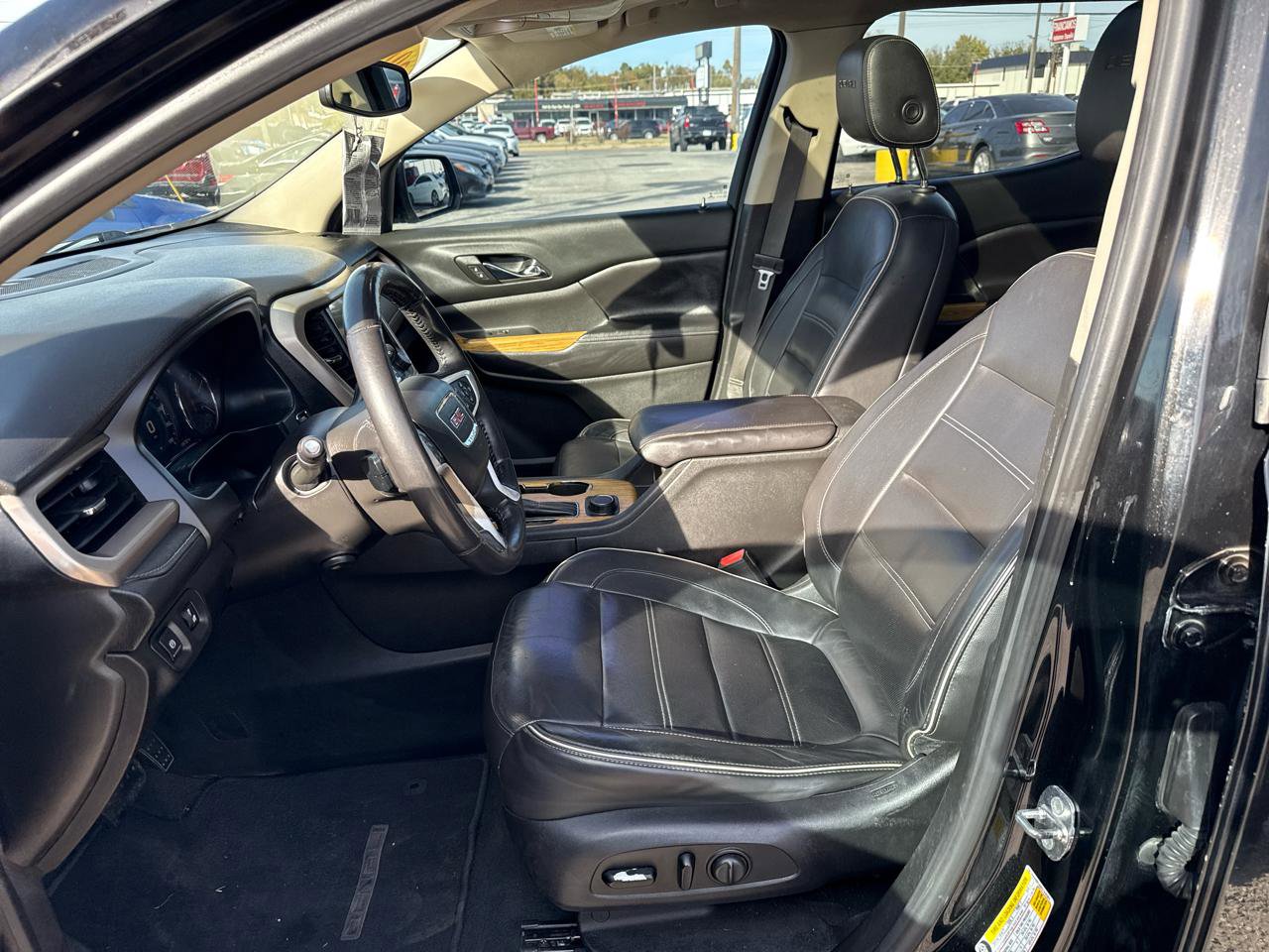 Used 2017 GMC Acadia Denali FWD image 11
