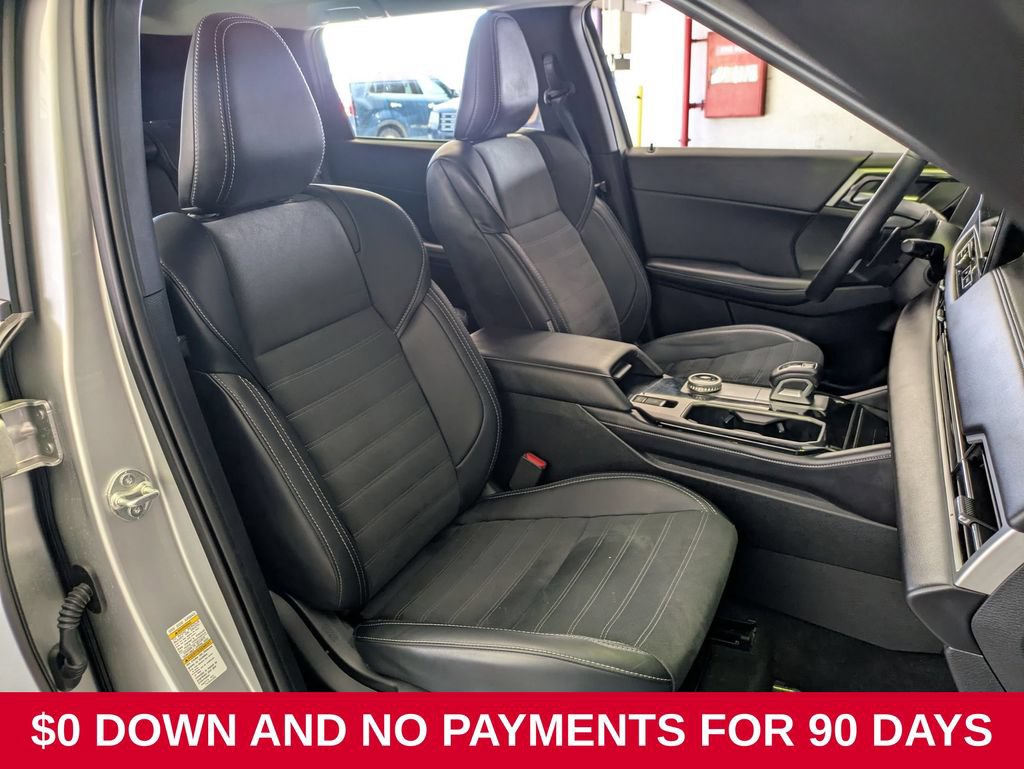 Used 2025 Mitsubishi Outlander SE AWD/4WD image 28