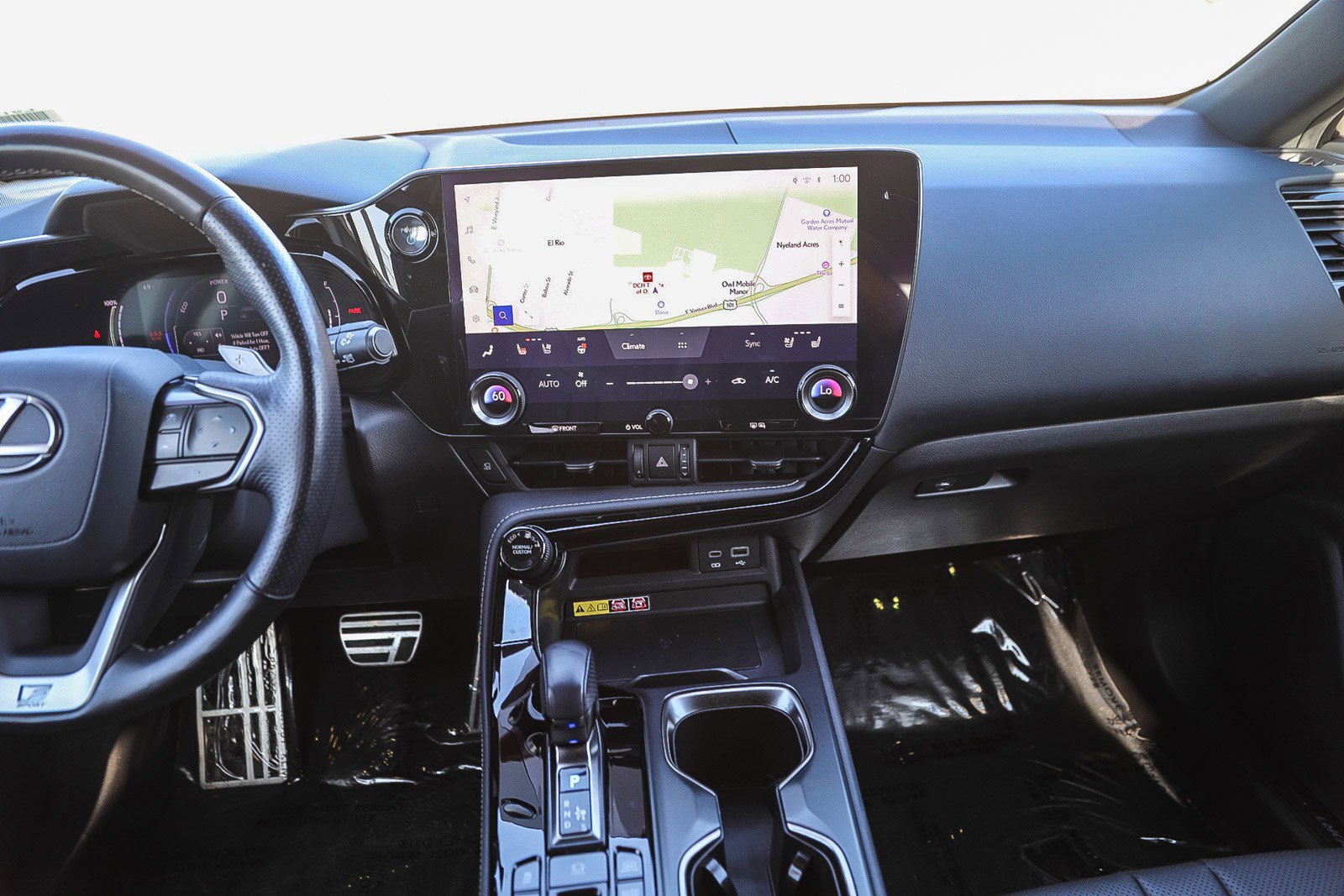 Used 2024 Lexus NX 450h+ F Sport image 13