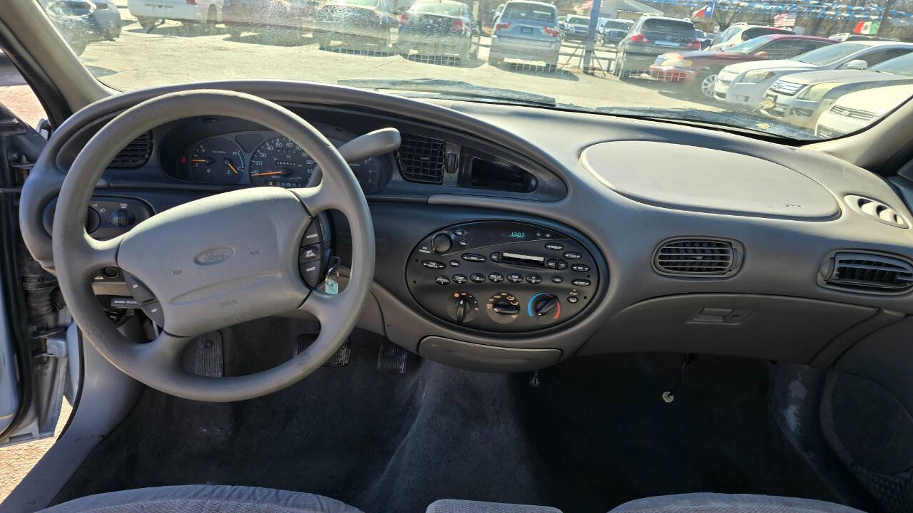 Used 1998 Ford Taurus LX image 9