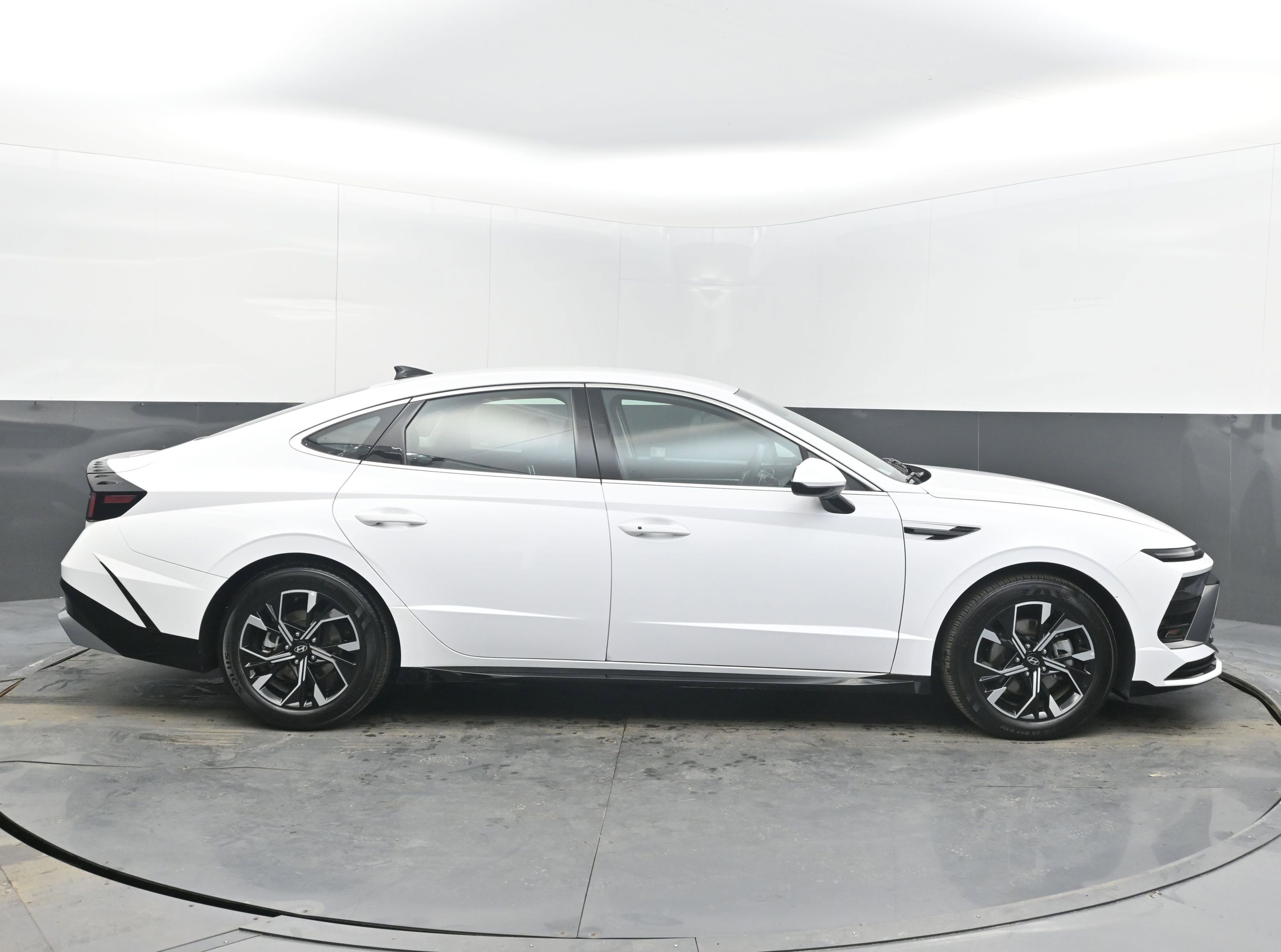 Used 2025 Hyundai Sonata SEL image 10