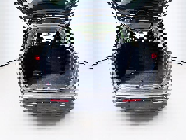 Certified 2025 Nissan Pathfinder SV image 23