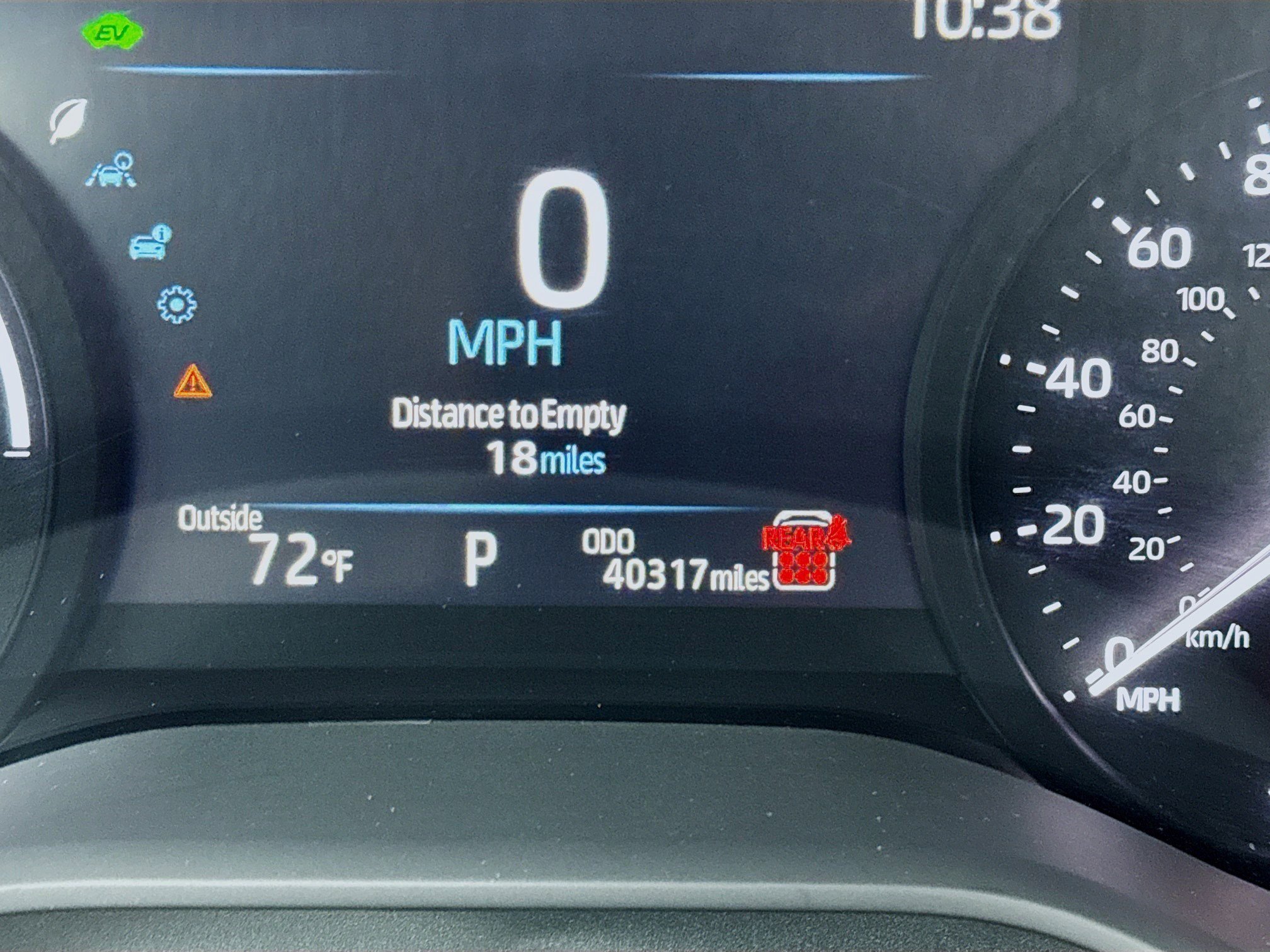 Used 2025 Toyota Sienna LE FWD image 8