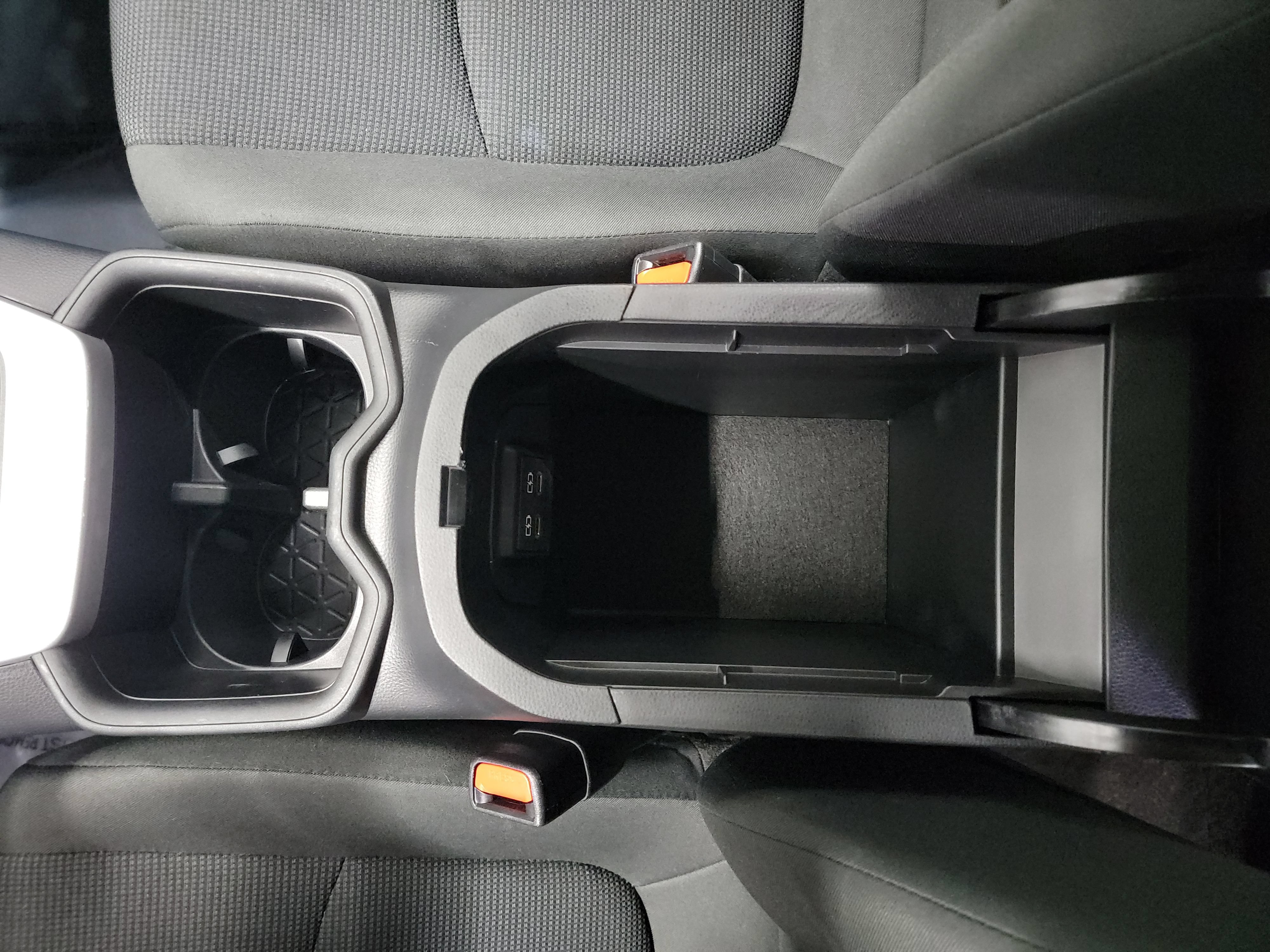 Used 2023 Toyota RAV4 LE AWD/4WD image 28
