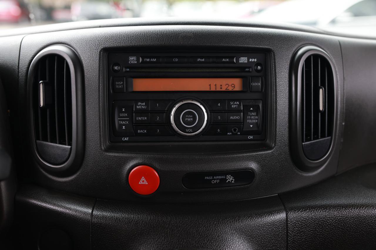 Used 2011 Nissan Cube 1.8 S w/ Interior Designer Pkg FWD image 30