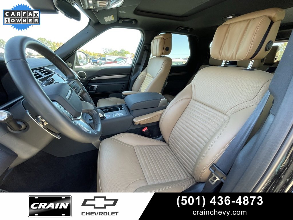 Used 2024 Land Rover Discovery Dynamic SE image 28