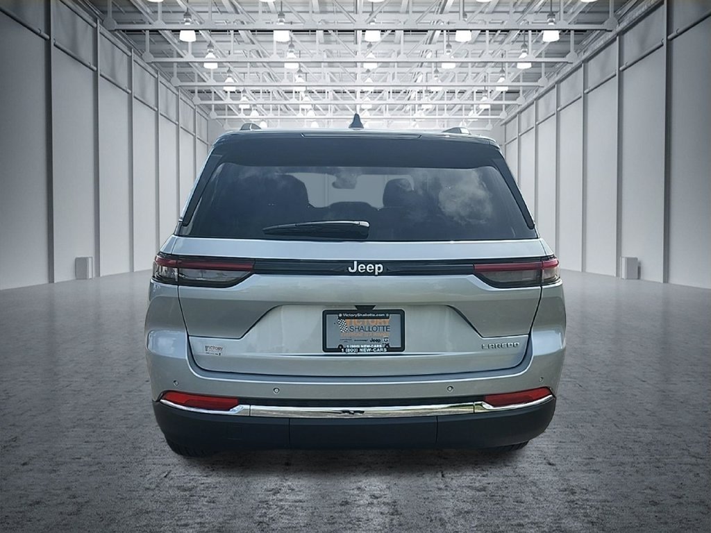 New 2026 Jeep Grand Cherokee Laredo X RWD image 24