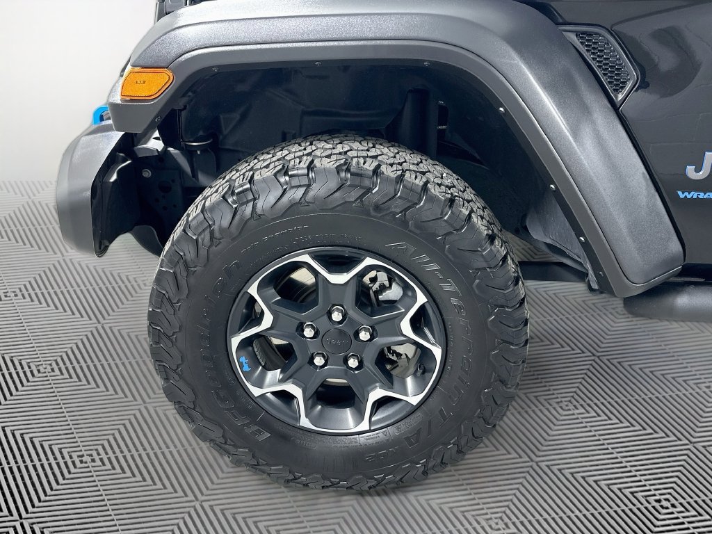Used 2023 Jeep Wrangler Unlimited Rubicon 4xe w/ Cold Weather Group AWD/4WD image 25