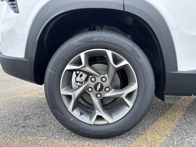 New 2026 Chevrolet Trax LT w/ Driver Confidence Package FWD image 9